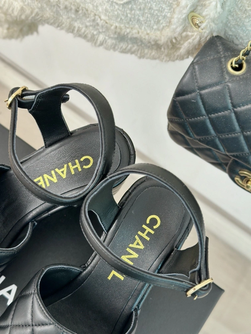 Sophisticated Chxnxl Sandals 128564