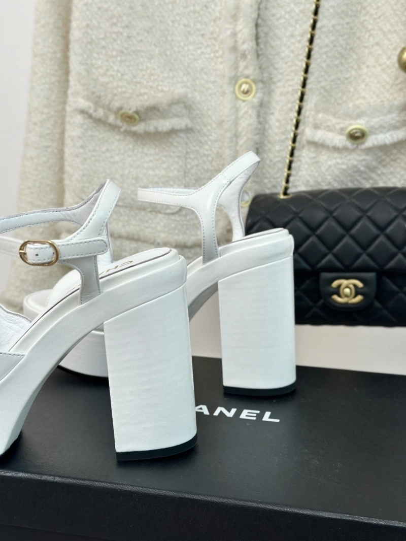 Classic Chxnxl Sandals 128567