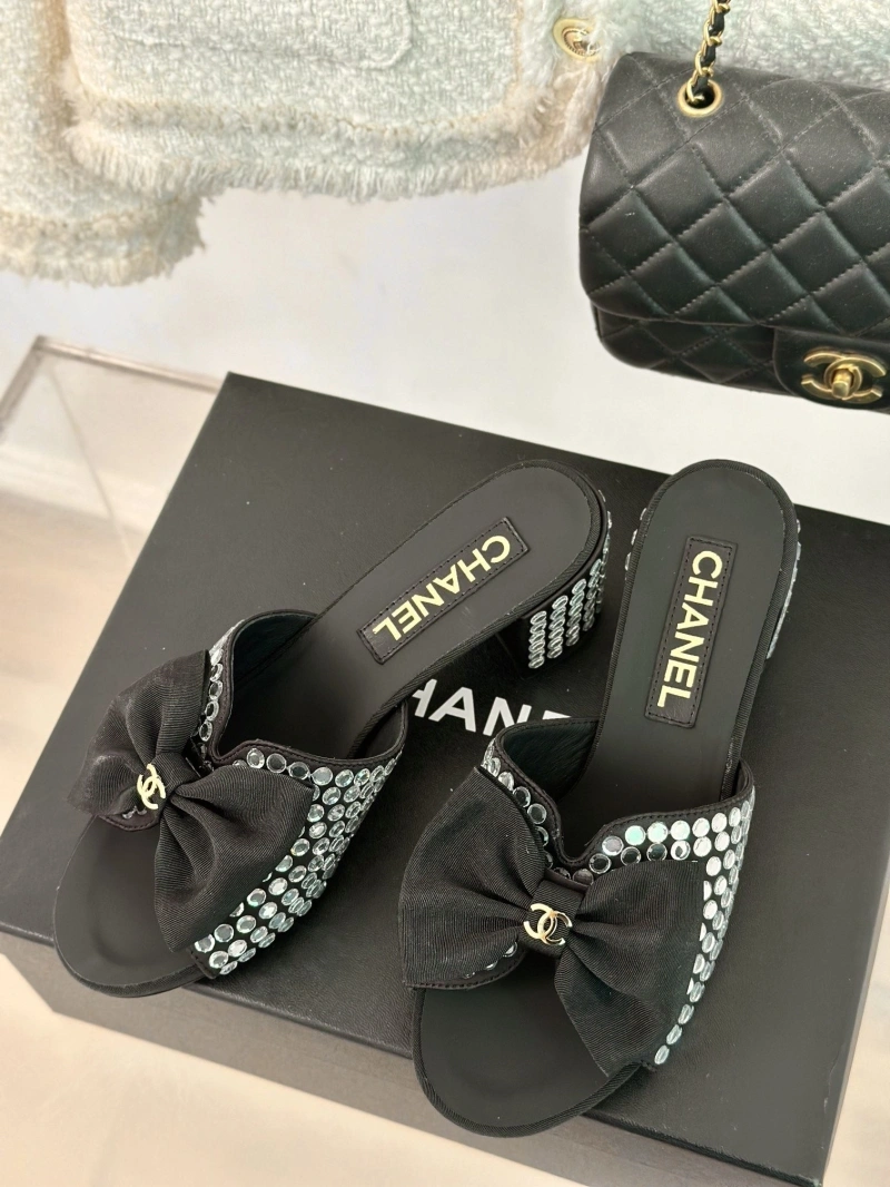 Fashionable Chxnxl Slippers 128147