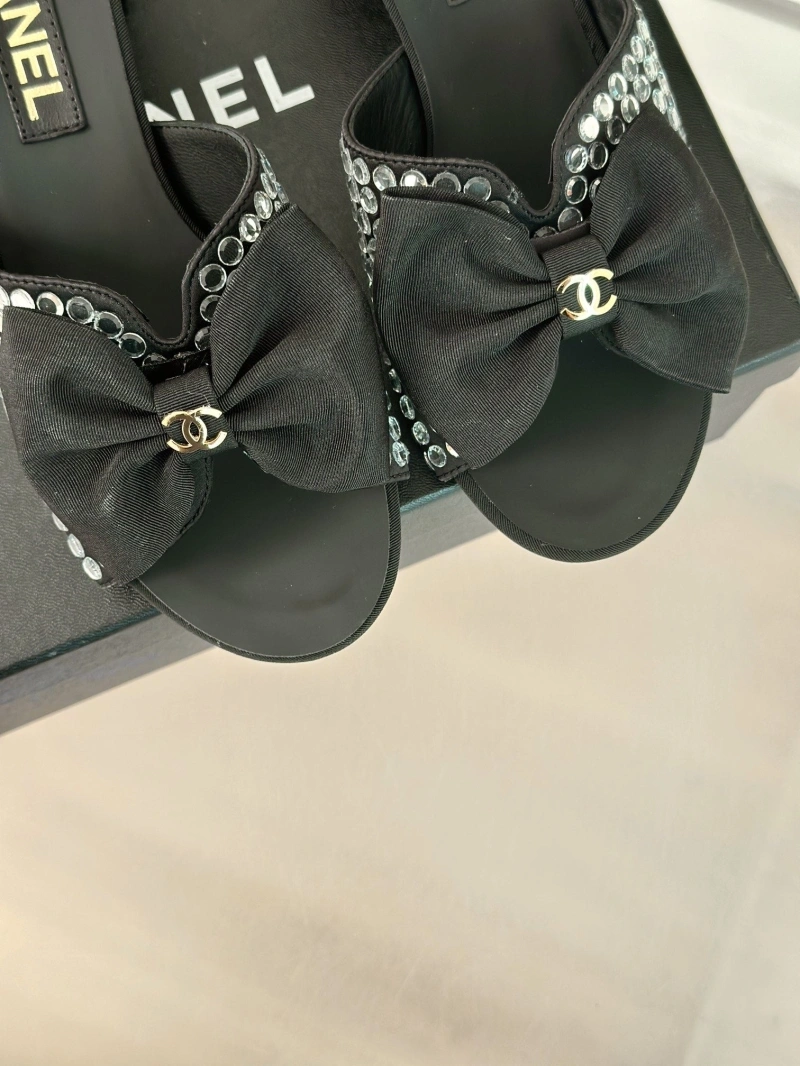 Fashionable Chxnxl Slippers 128147