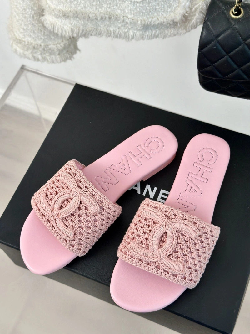 Sophisticated Chxnxl Slippers 128144