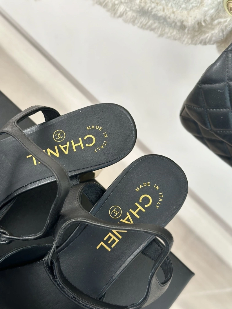 Lightweight Chxnxl Sandals 128545