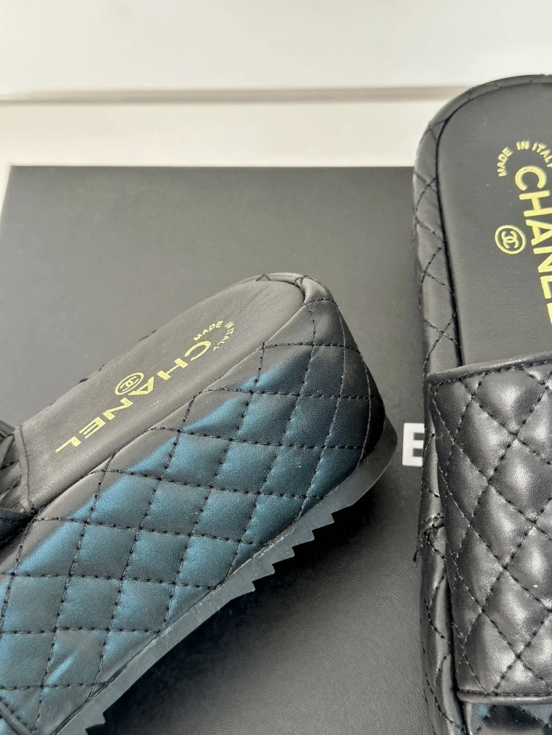 Cozy Chxnxl Slippers 128134