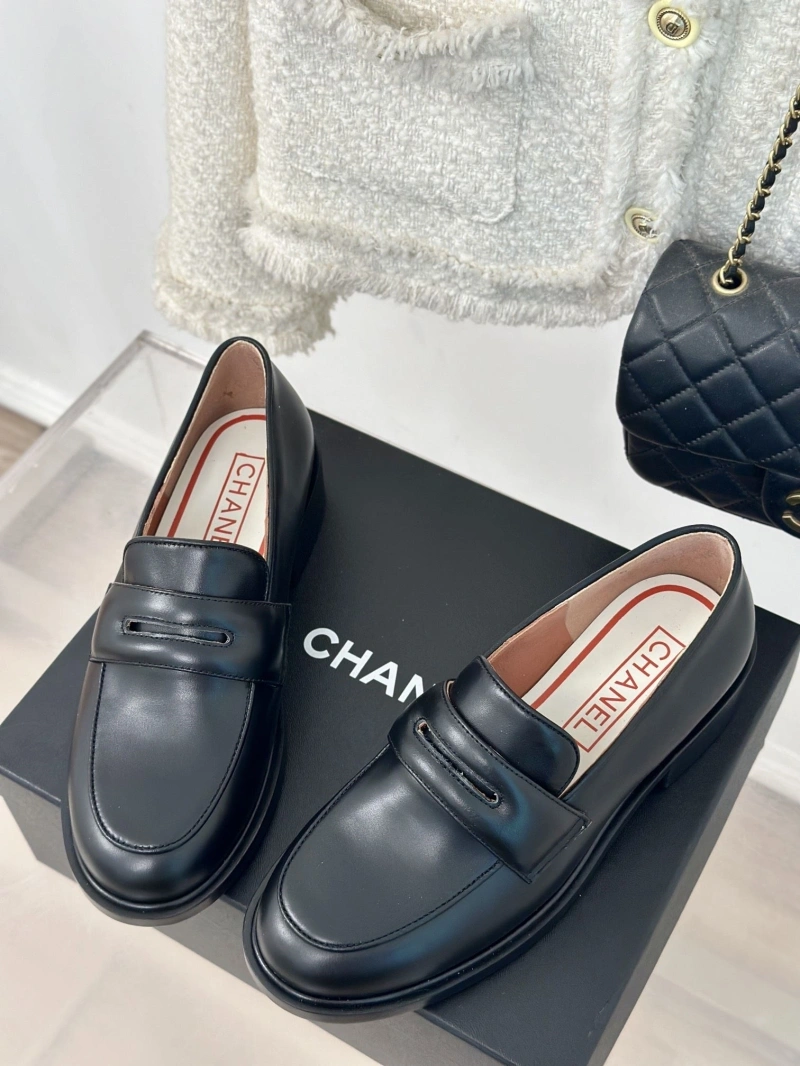 Compact Chxnxl Leather Shoes 128762