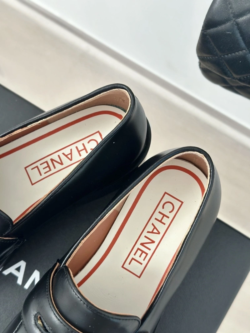 Compact Chxnxl Leather Shoes 128762