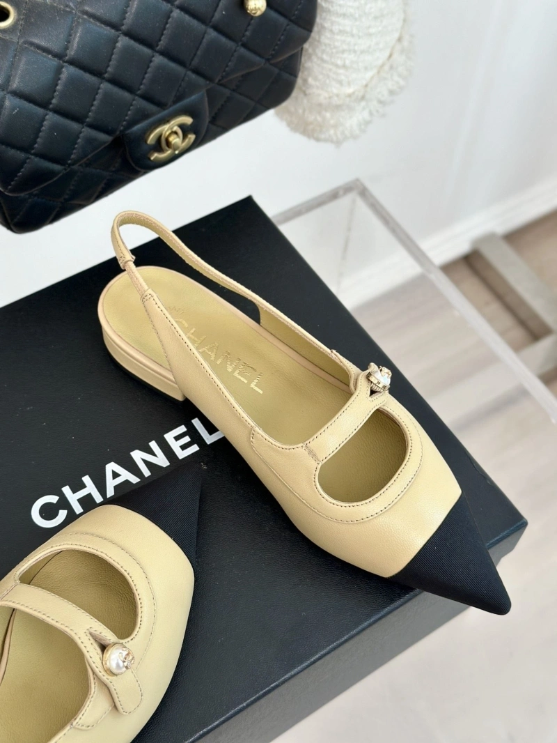 Efficient Chxnxl Sandals 128543