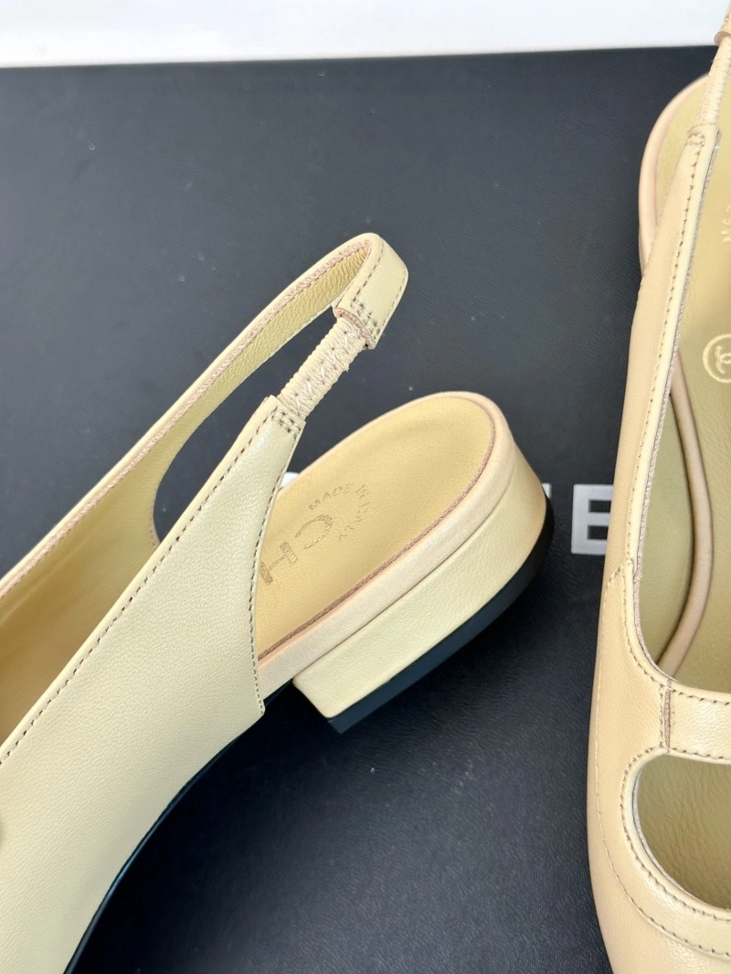 Efficient Chxnxl Sandals 128543