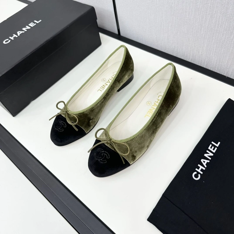Minimalist Chxnxl Flat Shoes 129179