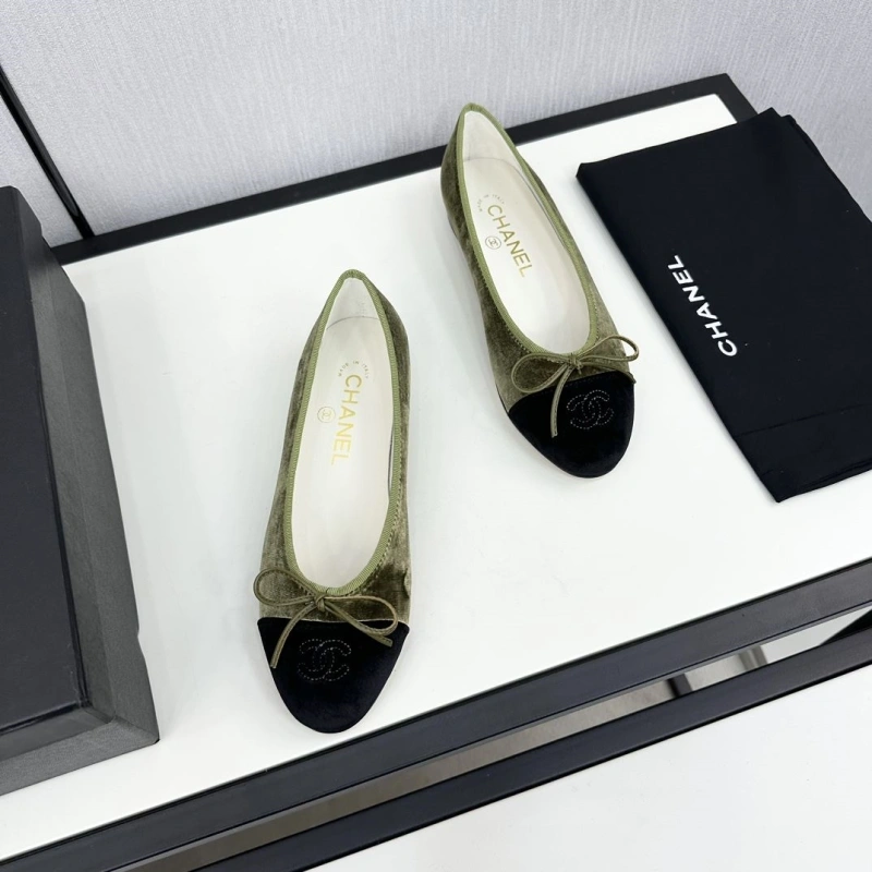 Minimalist Chxnxl Flat Shoes 129179