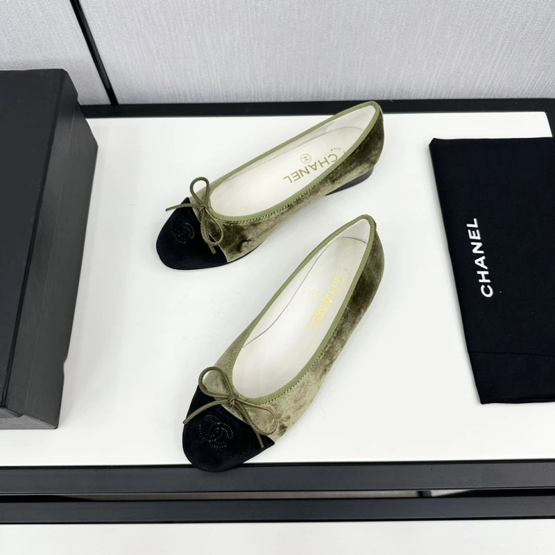 Minimalist Chxnxl Flat Shoes 129179