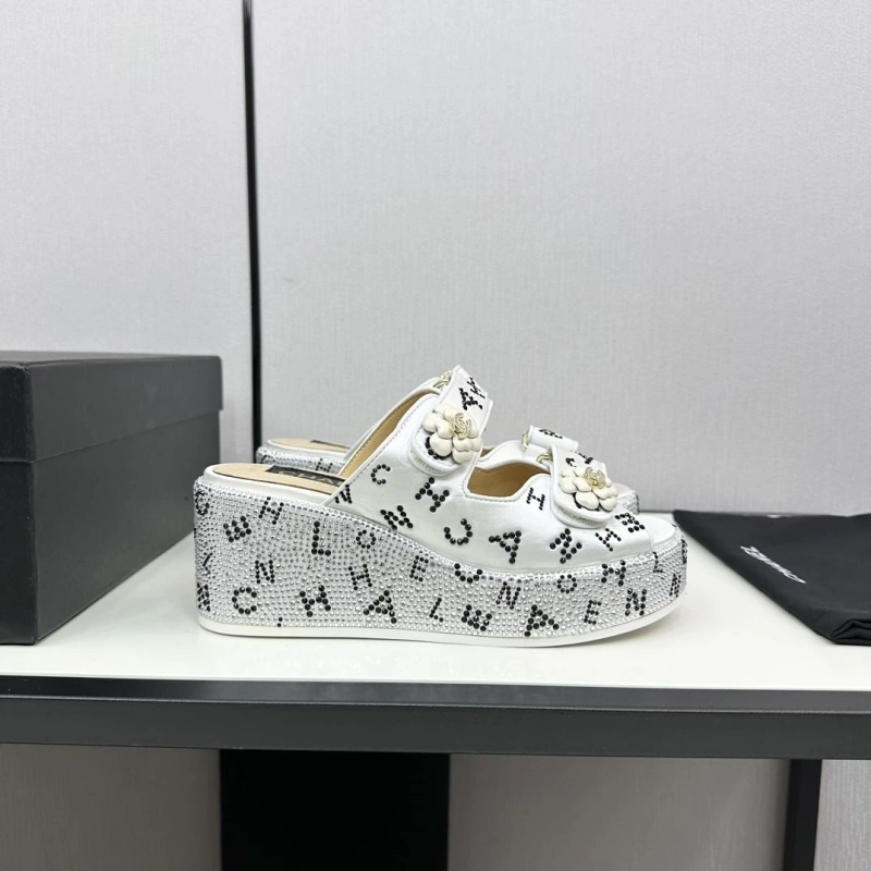 AllSeason Chxnxl Slippers 128124