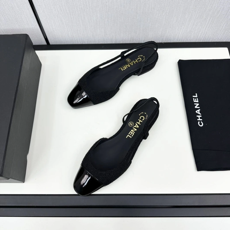 Durable Chxnxl Sandals 128529