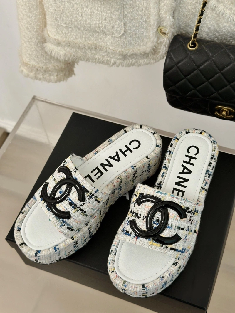 Chxnxl Slippers Bold 128116