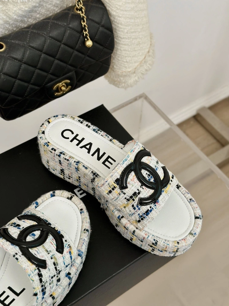 Chxnxl Slippers Bold 128116