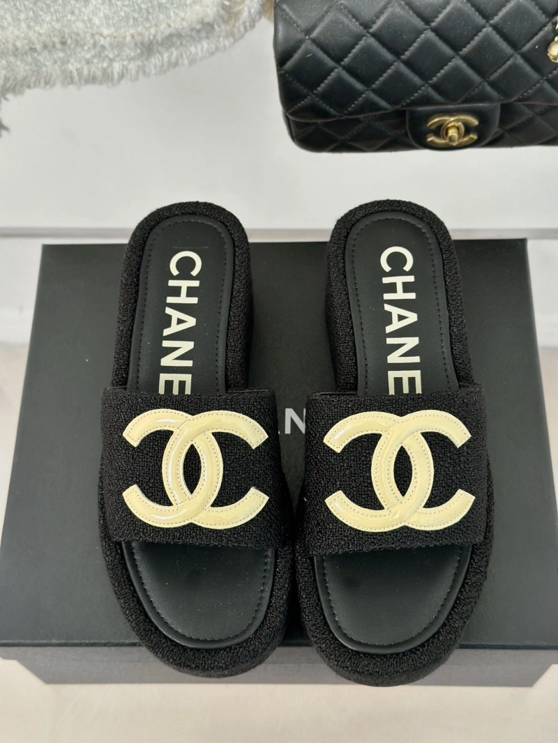 Functional Chxnxl Slippers 128117