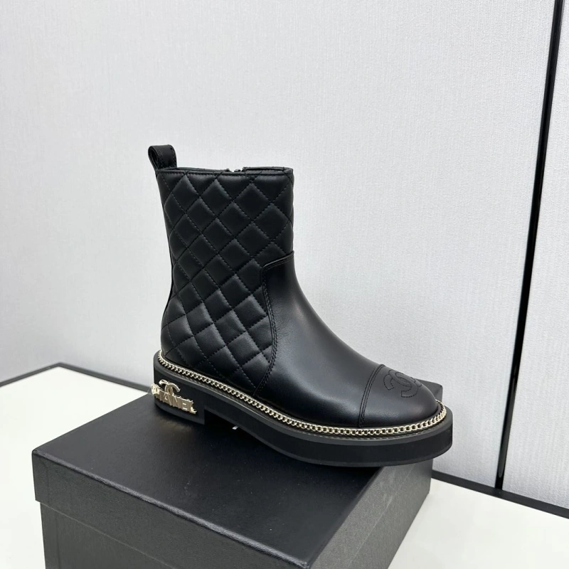 Trendsetting Chxnxl Boots 129708