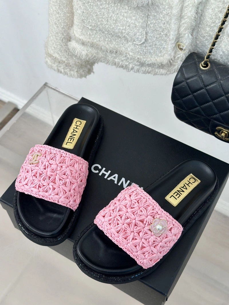 EasyMatch Chxnxl Slippers 128101