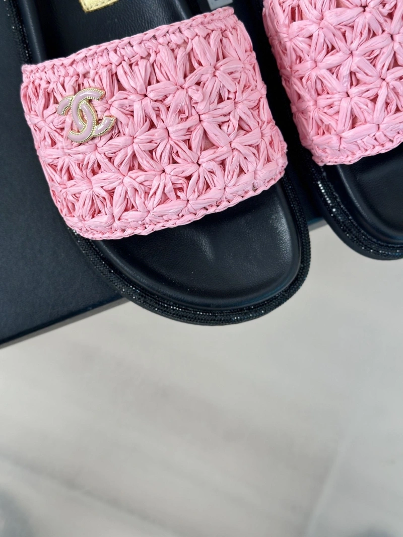 EasyMatch Chxnxl Slippers 128101