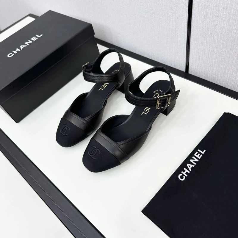 Breathable Chxnxl Sandals 128517