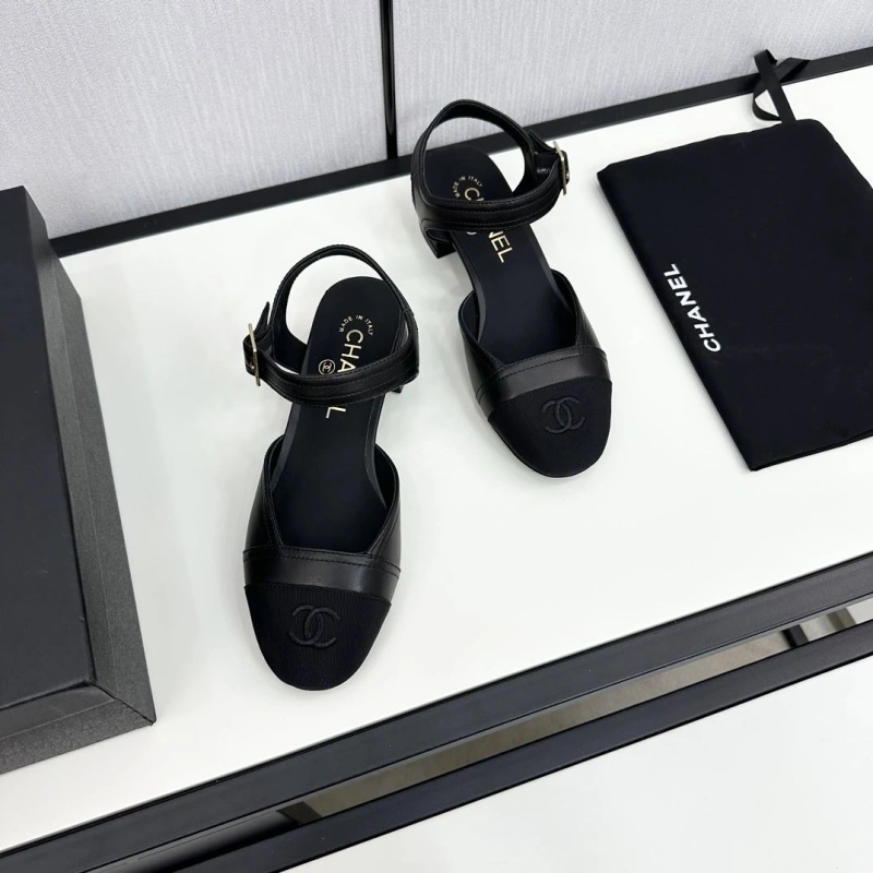 Breathable Chxnxl Sandals 128517