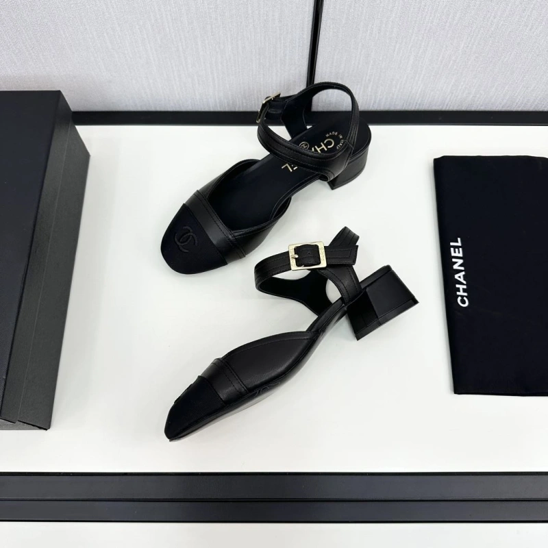 Breathable Chxnxl Sandals 128517