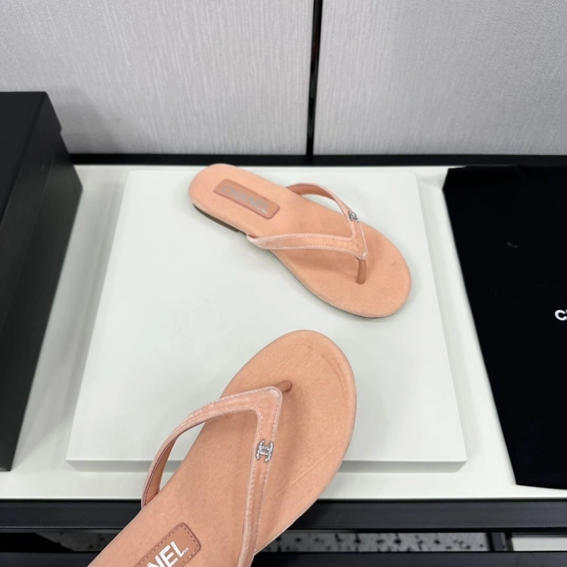 Breathable Chxnxl Slippers 128089