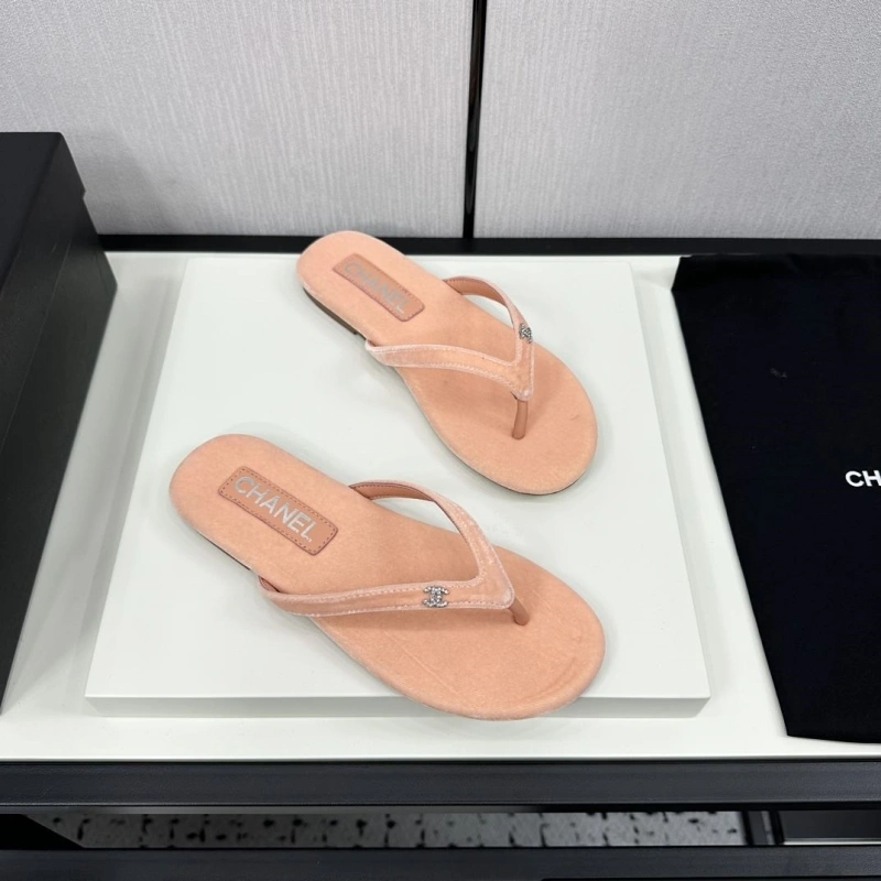Breathable Chxnxl Slippers 128089