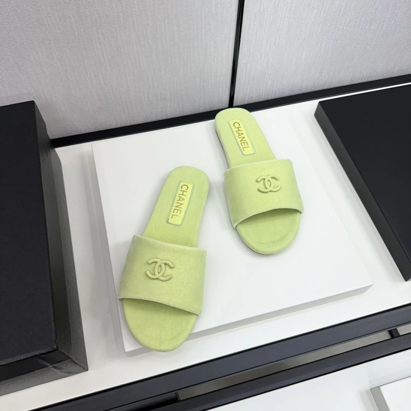 SportInspired Chxnxl Slippers 128082