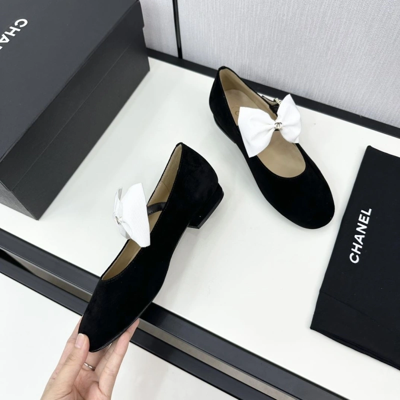 WellDesigned Chxnxl Flat Shoes 129155