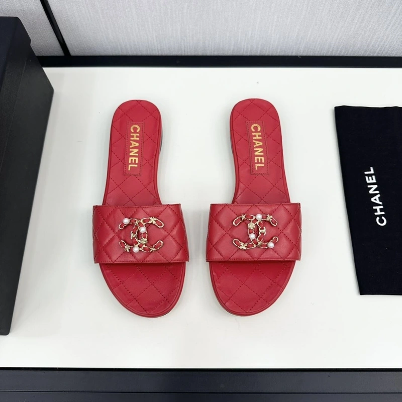 Compact Chxnxl Slippers 128056