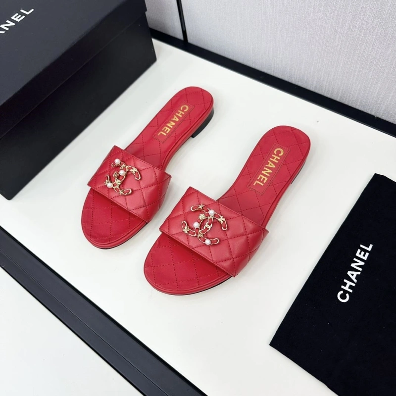 Compact Chxnxl Slippers 128056