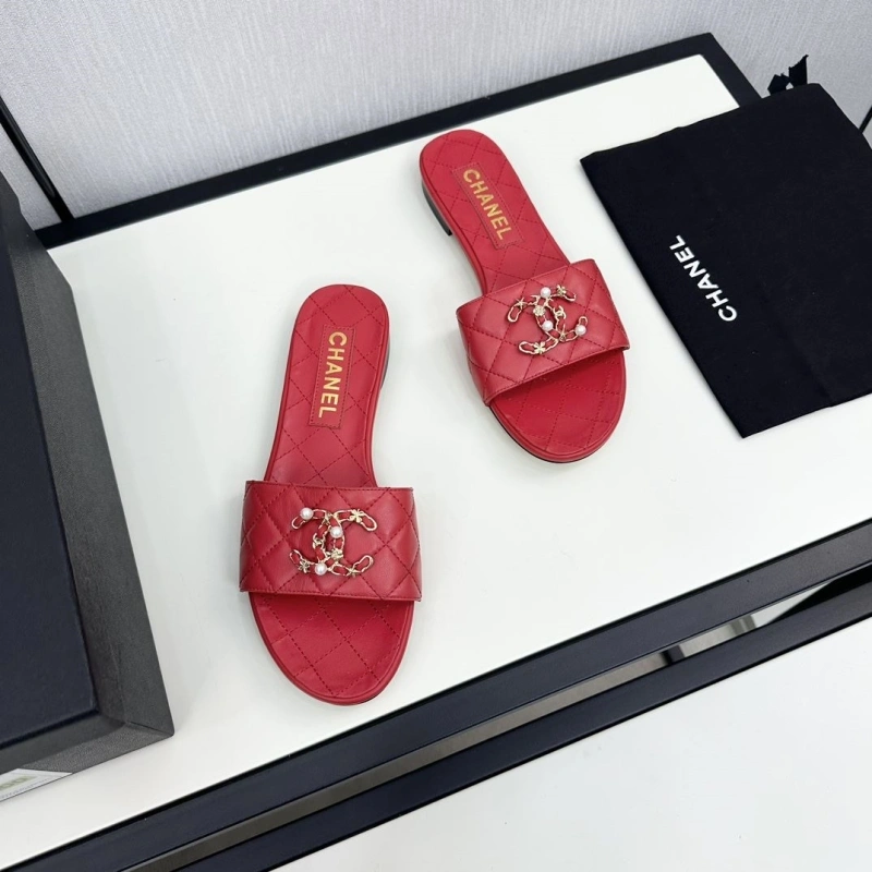 Compact Chxnxl Slippers 128056