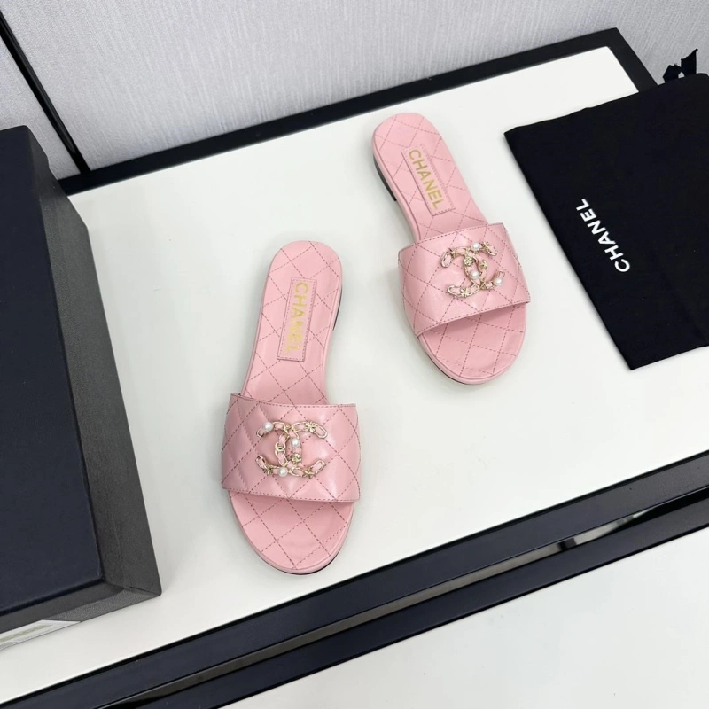 Flexible Chxnxl Slippers 128061