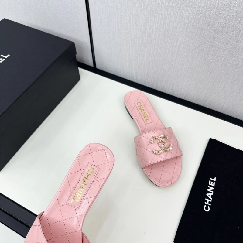 Flexible Chxnxl Slippers 128061