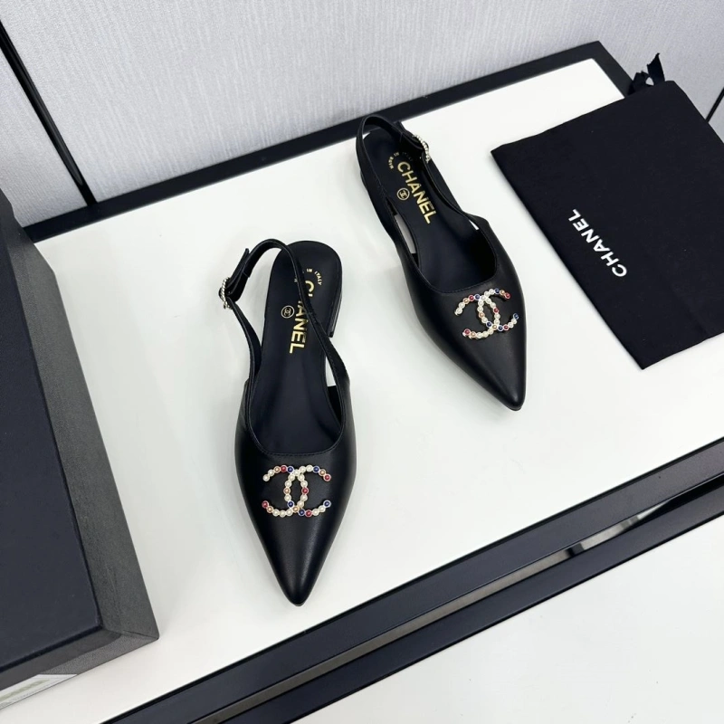 Stylish Chxnxl Sandals 128506