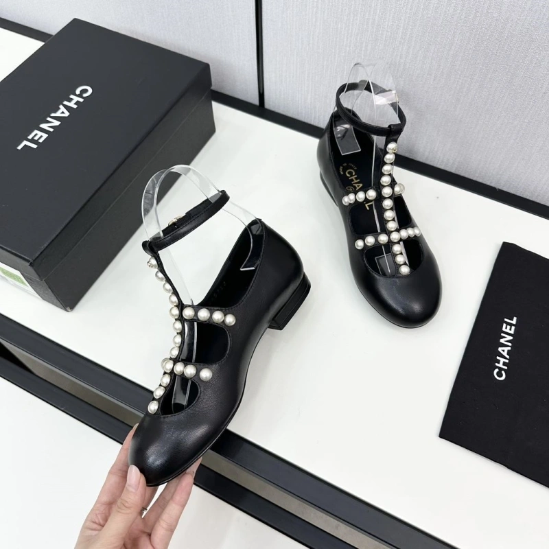 Refined Chxnxl Sandals 128500