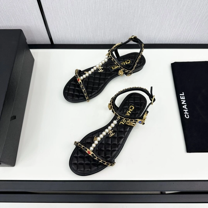 Classic Chxnxl Slippers 128054