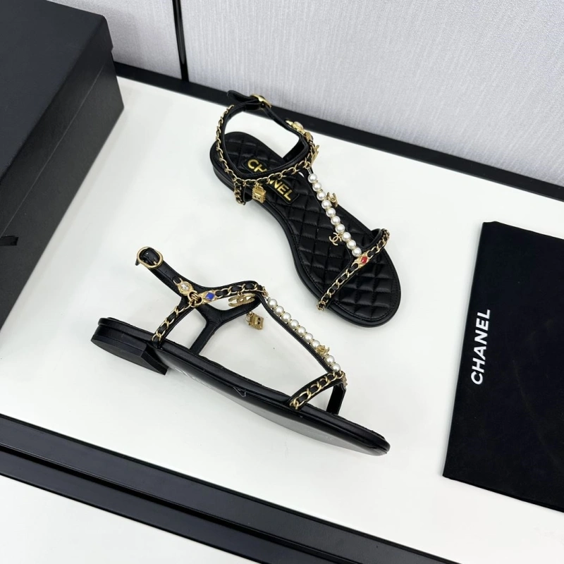 Classic Chxnxl Slippers 128054