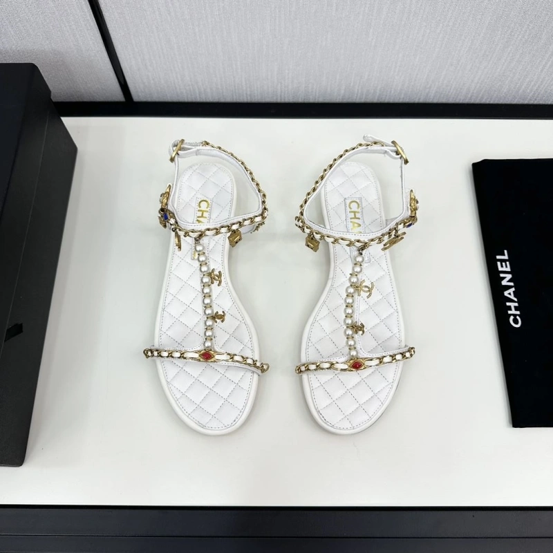 Vibrant Chxnxl Slippers 128055