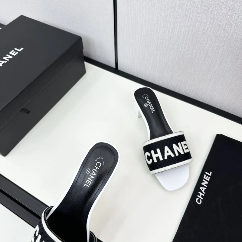 Chxnxl Slippers Compact 128050