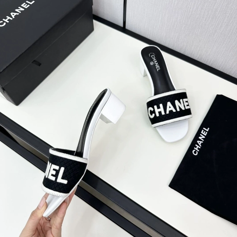 Chxnxl Slippers Compact 128050