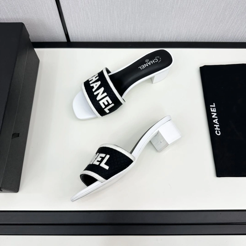 Chxnxl Slippers Compact 128050