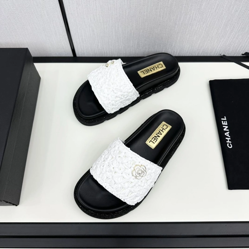 Fashionable Chxnxl Slippers 128046