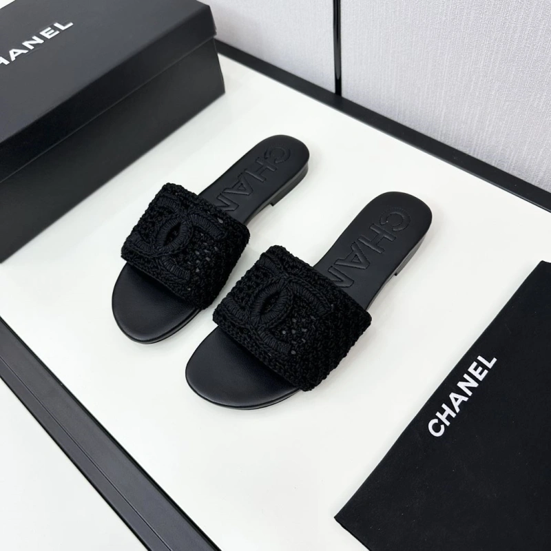DailyWear Chxnxl Slippers 128045