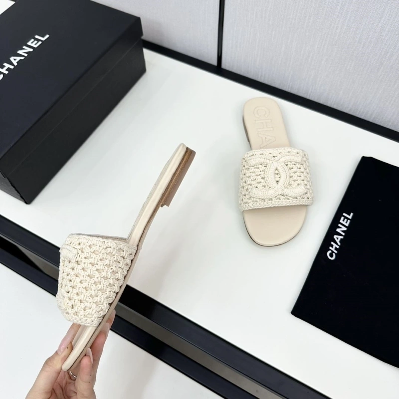 Timeless Chxnxl Slippers 128043