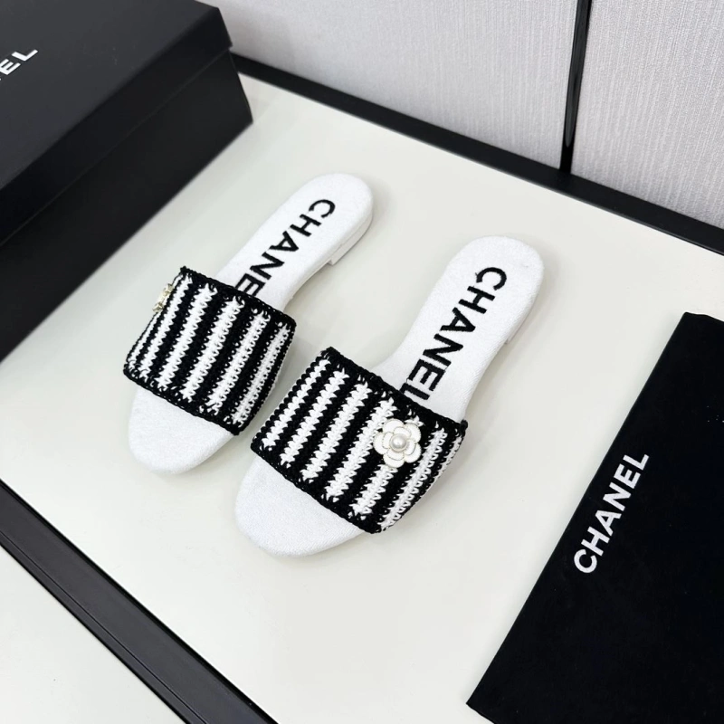 Chxnxl Slippers Bold 128034