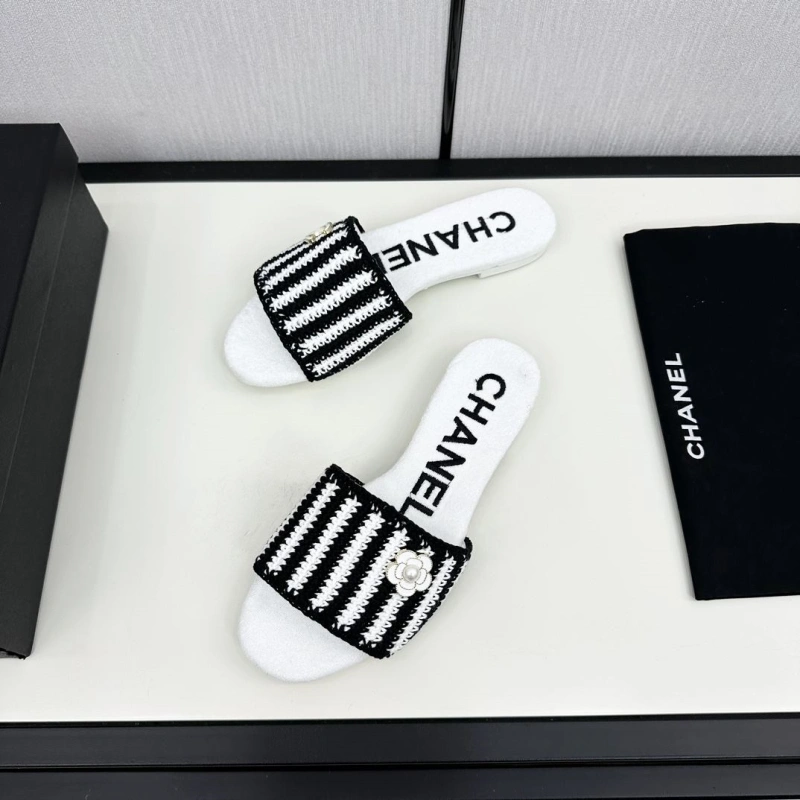 Chxnxl Slippers Bold 128034