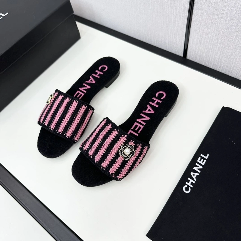 SportInspired Chxnxl Slippers 128037