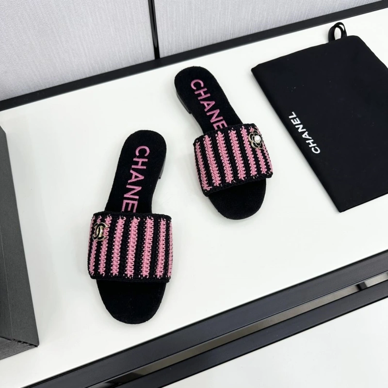 SportInspired Chxnxl Slippers 128037