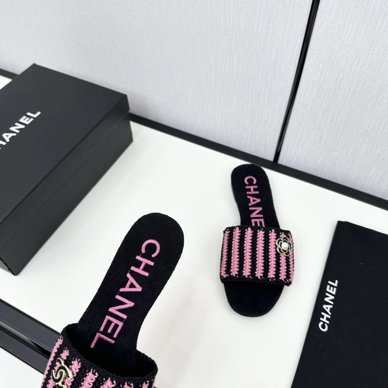 SportInspired Chxnxl Slippers 128037